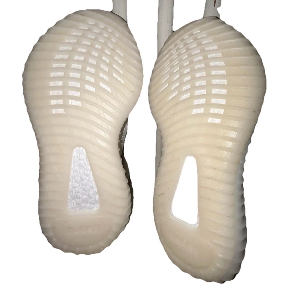Men’s Size 4.5 Women’s 6.5 Adidas White Yeezy Boost 350 V2 Sneakers. Never Worn - Picture 9 of 10